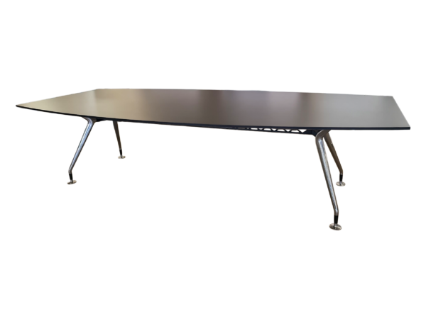 SUMMA Konferenztisch Bootsform 278 x 125 cm / Anthrazit