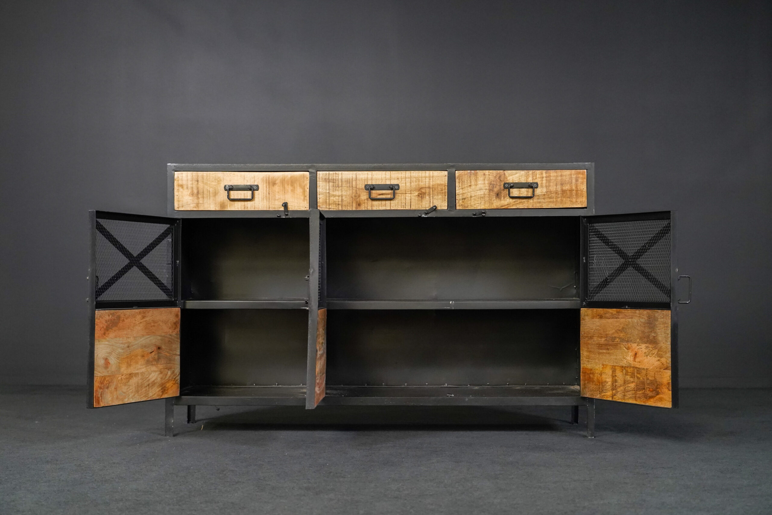 Sideboard aus Metall mit Holztüren – Bild 5
